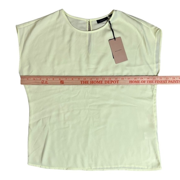 Halogen Short Sleeve Shirt Blouse Medium Yellow / Green Neon Keyhole back Sheer - Picture 7 of 7